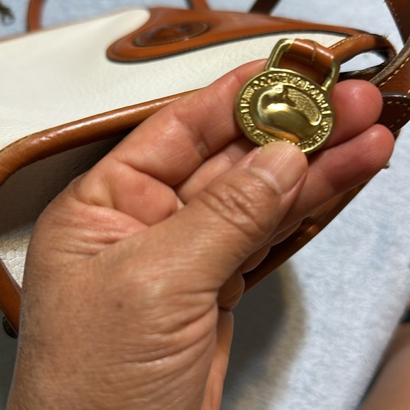 Vintage Dooney & Bourke Crossbody Pebble Leather bag - Picture 8 of 8